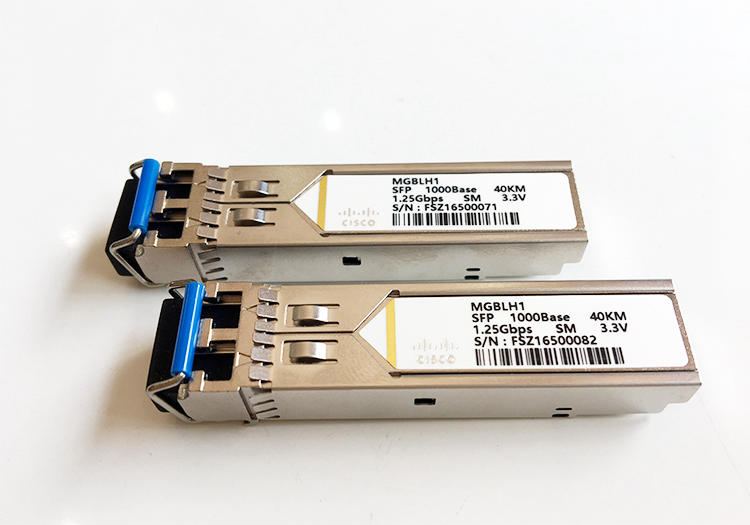Cisco MGBLH1 Gigabit Ethernet LH Mini-GBIC SFP Transceiver Cisco MGBLH1 Gigabit Ethernet LH Mini-GBIC SFP Transceiver